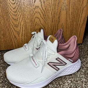 New Balance Women's White and Rose Sneakers